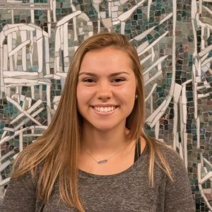 Meet your Posher, Mia